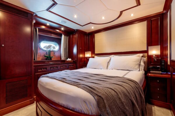 Interior shot of a room in the yacht